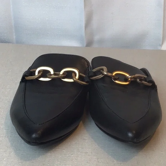Steve Madden Black Leather Mules with Gold Chain EUC - Picture 8 of 10